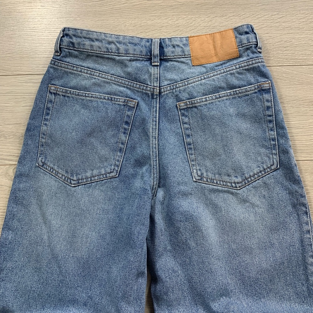CHEAP MONDAY Ally Blue Gem High Waist Raw Hem Ankle Straight Jeans - Picture 6 of 16